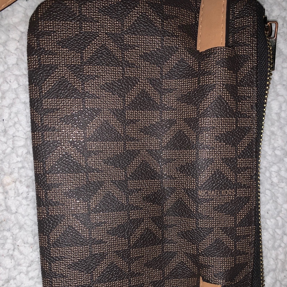 Mk Fanny back